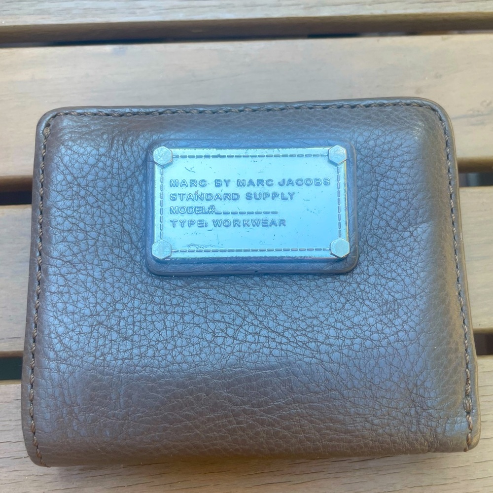 MARC BY MARC JACOBS LEATHER WALLET